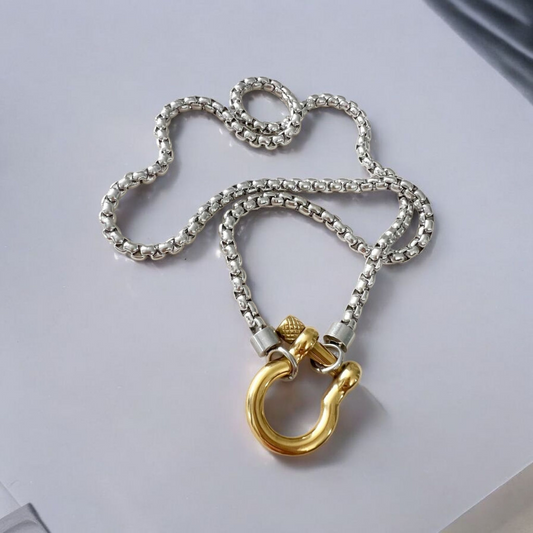 Elias Necklace